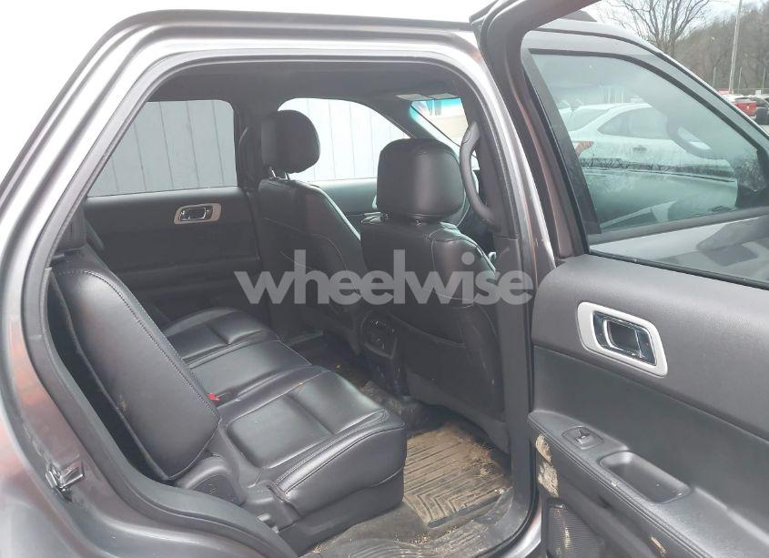 Photo 8 of 2013 Ford Explorer XLT (VIN 1FM5K8D82DGA24923)