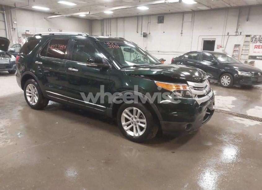 2013 Ford Explorer XLT (VIN 1FM5K8D82DGA95569) main photo