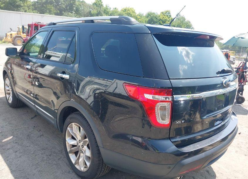 Photo 3 of 2013 Ford Explorer XLT (VIN 1FM5K8D82DGB12998)