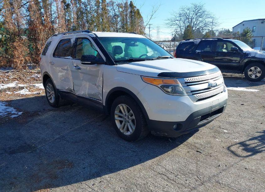 2013 Ford Explorer XLT (VIN 1FM5K8D82DGB67371) main photo