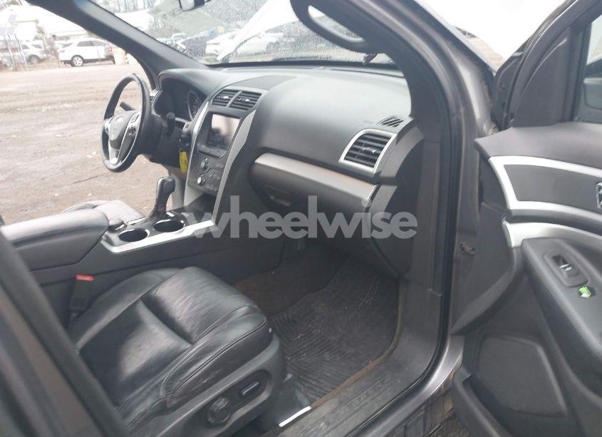 Photo 5 of 2013 Ford Explorer XLT (VIN 1FM5K8D82DGB69444)