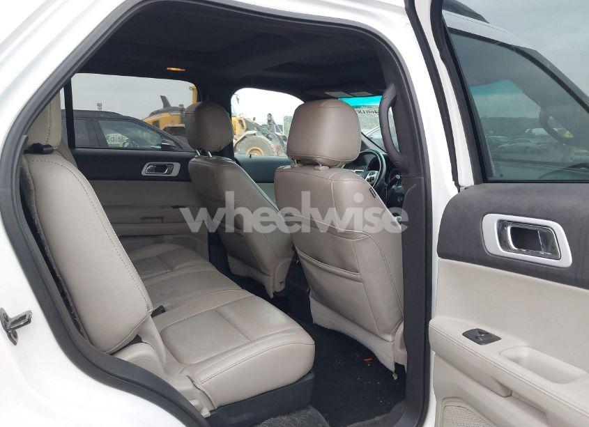 Photo 8 of 2014 Ford Explorer XLT (VIN 1FM5K8D82EGA06861)