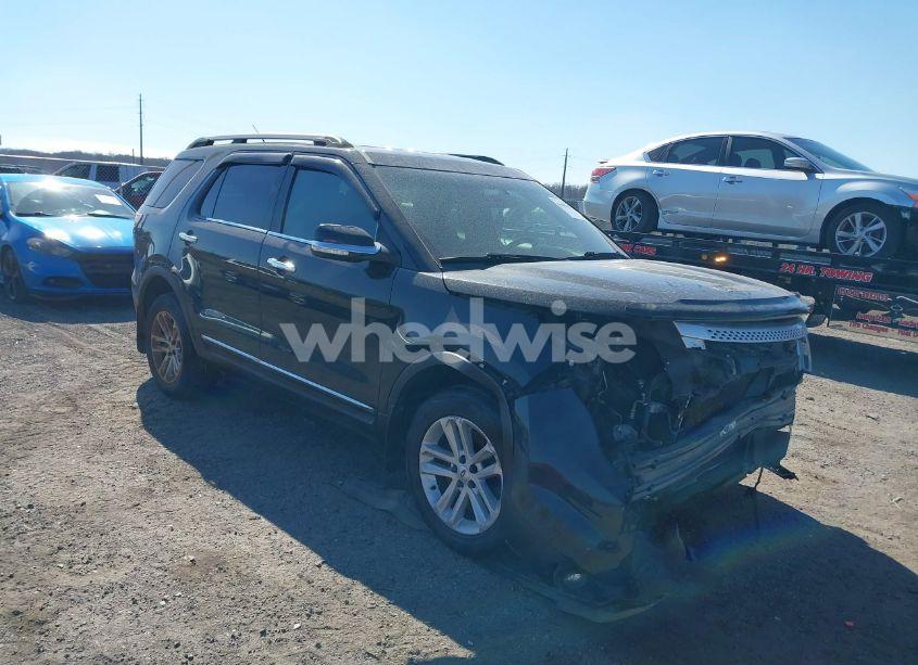 2014 Ford Explorer XLT (VIN 1FM5K8D82EGA26480) main photo