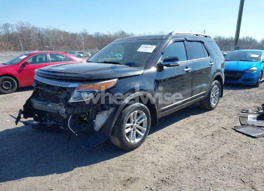 Photo 2 of 2014 Ford Explorer XLT (VIN 1FM5K8D82EGA26480)