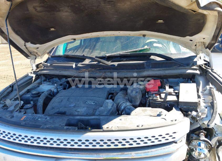 Photo 10 of 2014 Ford Explorer XLT (VIN 1FM5K8D82EGA55610)