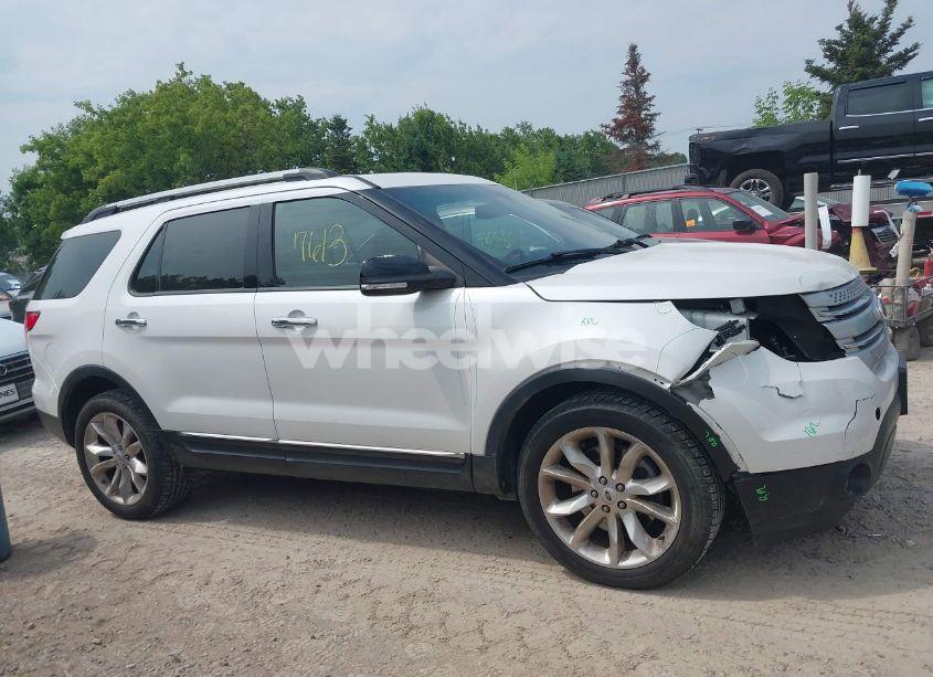 Photo 13 of 2014 Ford Explorer XLT (VIN 1FM5K8D82EGA79387)