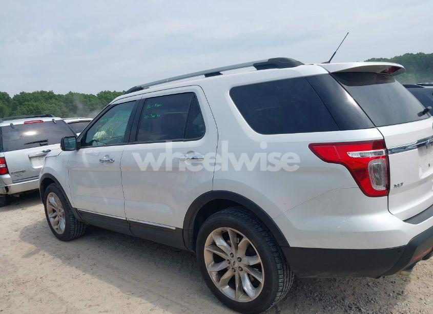 Photo 14 of 2014 Ford Explorer XLT (VIN 1FM5K8D82EGA79387)