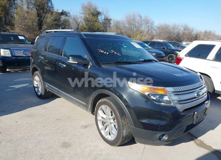 2014 Ford Explorer XLT (VIN 1FM5K8D82EGB24408) main photo