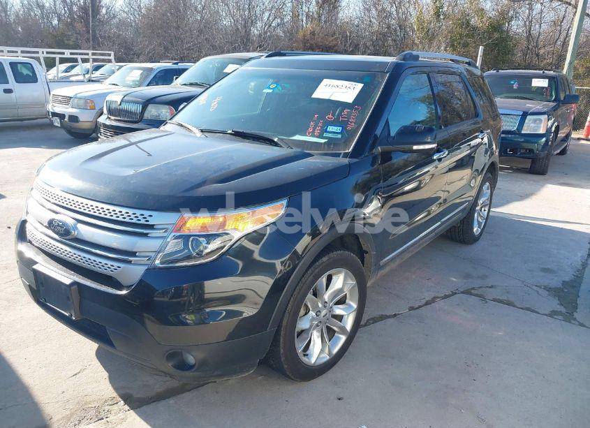 Photo 2 of 2014 Ford Explorer XLT (VIN 1FM5K8D82EGB24408)
