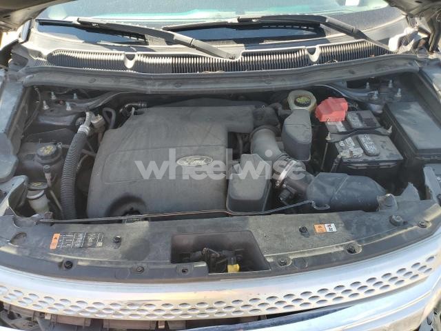 Photo 12 of 2015 FORD EXPLORER XLT (VIN 1FM5K8D82FGA00639)