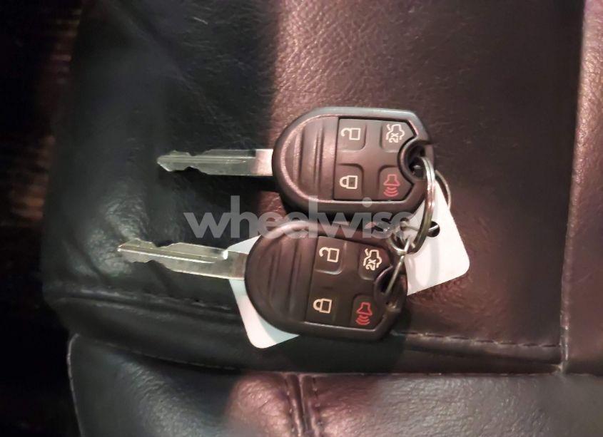 Photo 11 of 2015 Ford Explorer XLT (VIN 1FM5K8D82FGA16985)