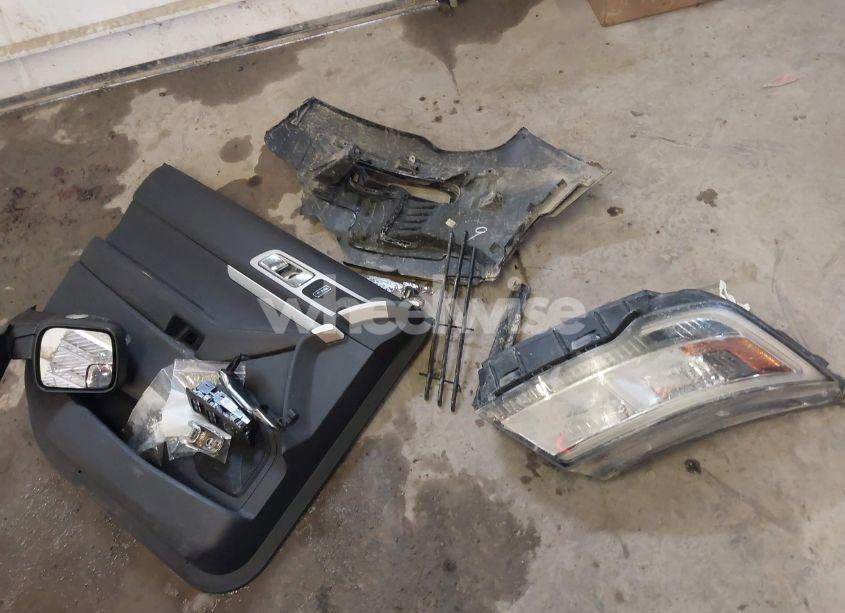 Photo 12 of 2015 Ford Explorer XLT (VIN 1FM5K8D82FGA16985)