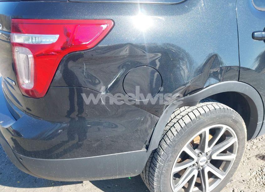 Photo 19 of 2015 Ford Explorer XLT (VIN 1FM5K8D82FGA33026)