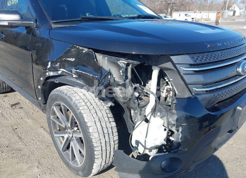 Photo 6 of 2015 Ford Explorer XLT (VIN 1FM5K8D82FGA33026)