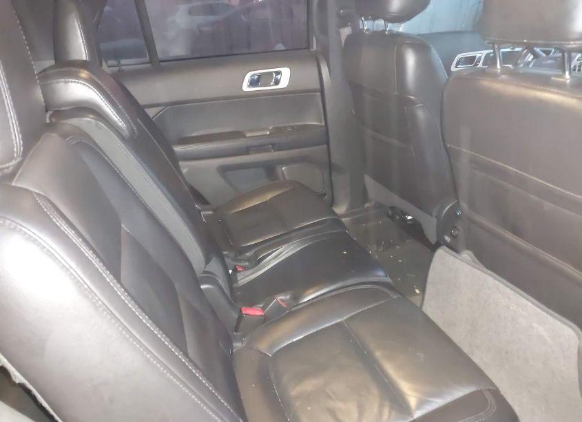 Photo 8 of 2015 Ford Explorer XLT (VIN 1FM5K8D82FGA38243)