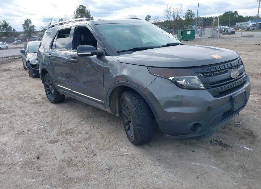 2015 Ford Explorer XLT (VIN 1FM5K8D82FGA76376) main photo