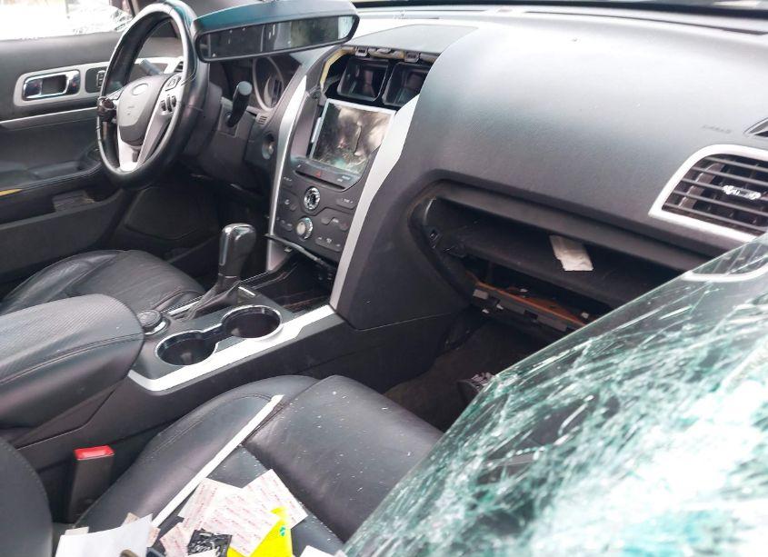 Photo 5 of 2015 Ford Explorer XLT (VIN 1FM5K8D82FGA76376)