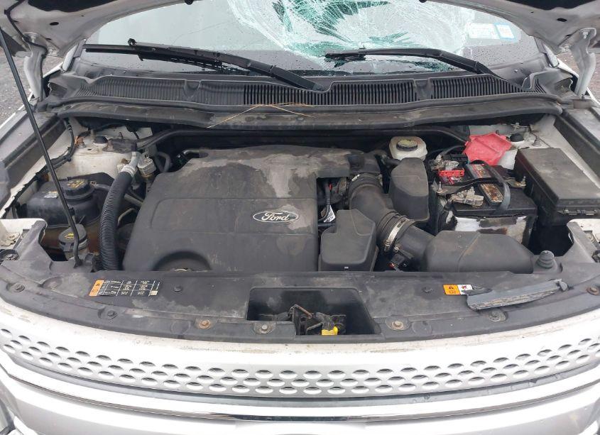 Photo 10 of 2015 Ford Explorer XLT (VIN 1FM5K8D82FGA92304)