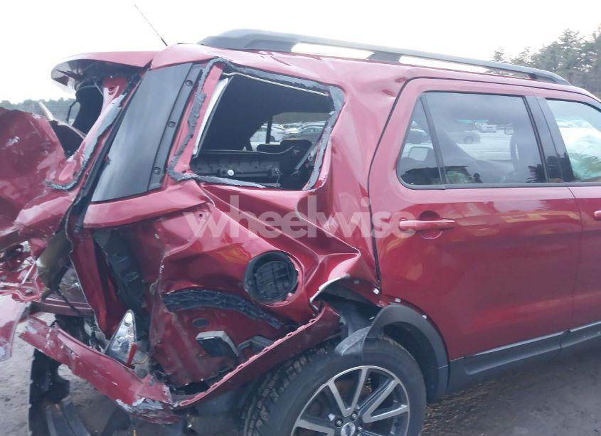 Photo 17 of 2015 Ford Explorer XLT (VIN 1FM5K8D82FGB63386)