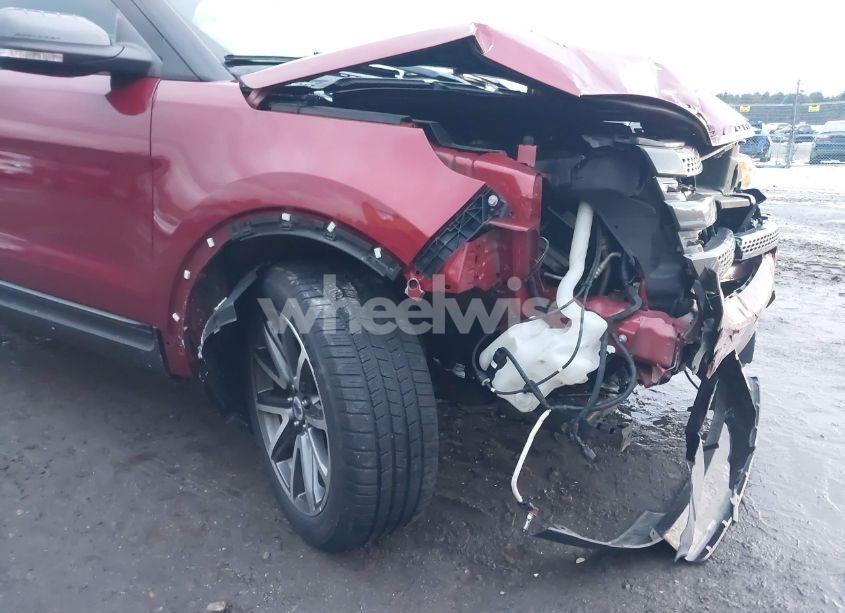 Photo 19 of 2015 Ford Explorer XLT (VIN 1FM5K8D82FGB63386)