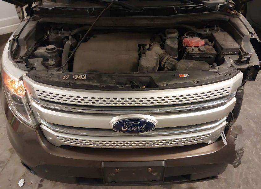 Photo 10 of 2015 Ford Explorer XLT (VIN 1FM5K8D82FGB79975)