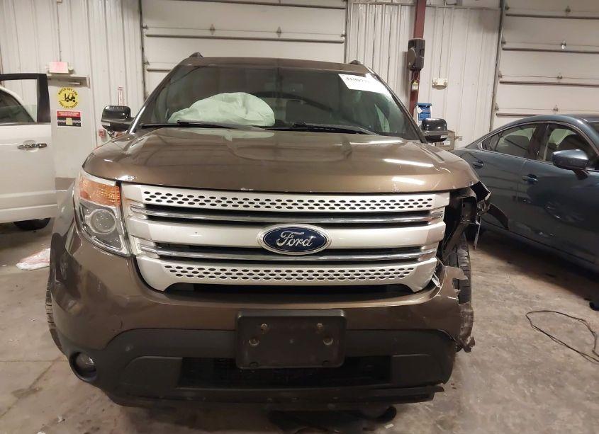 Photo 13 of 2015 Ford Explorer XLT (VIN 1FM5K8D82FGB79975)