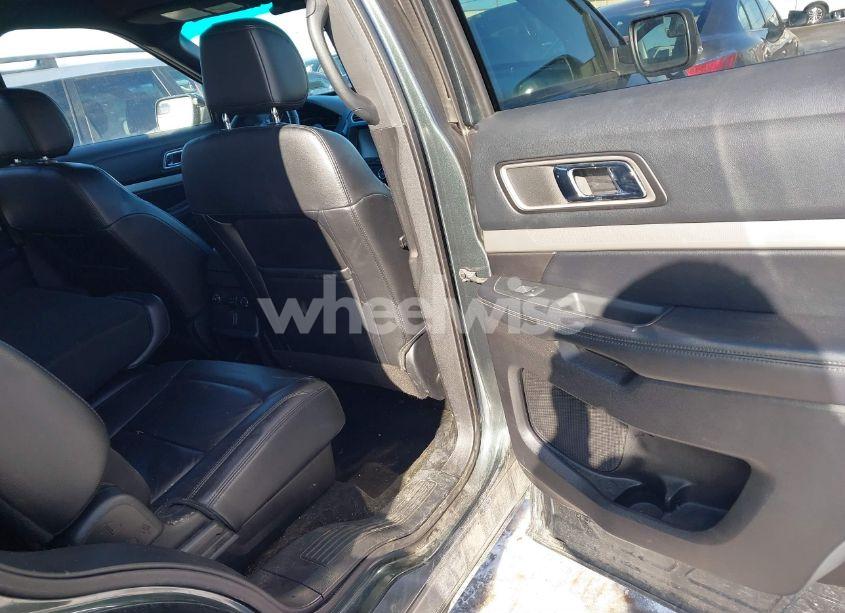 Photo 8 of 2016 Ford Explorer XLT (VIN 1FM5K8D82GGB10365)