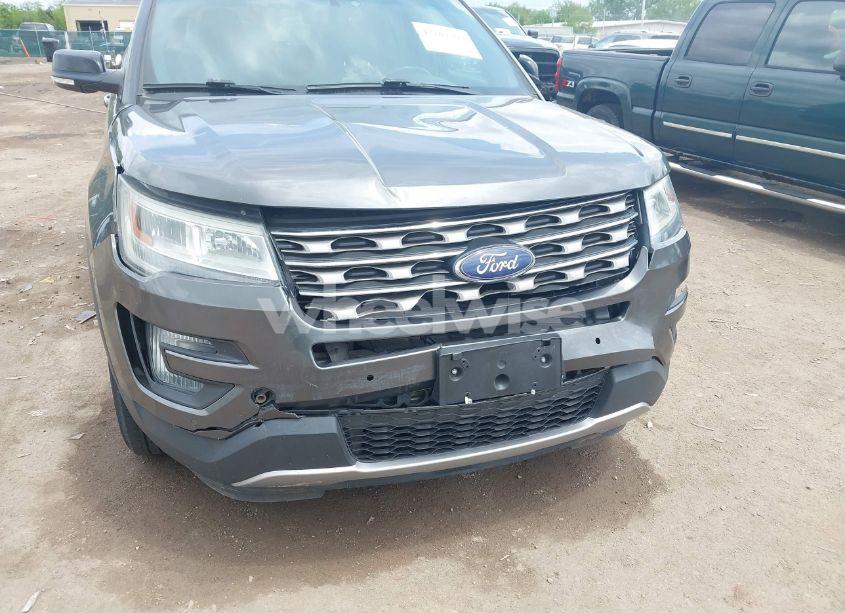 Photo 6 of 2016 Ford Explorer XLT (VIN 1FM5K8D82GGB40627)