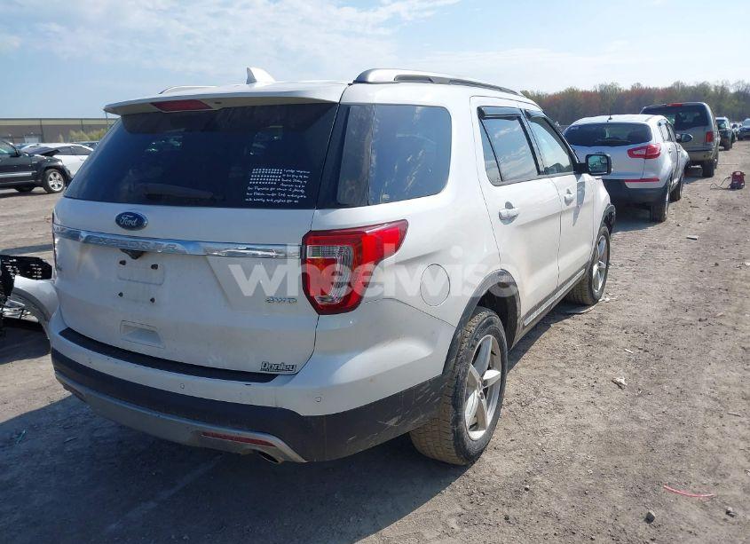 Photo 4 of 2016 Ford Explorer XLT (VIN 1FM5K8D82GGC51372)