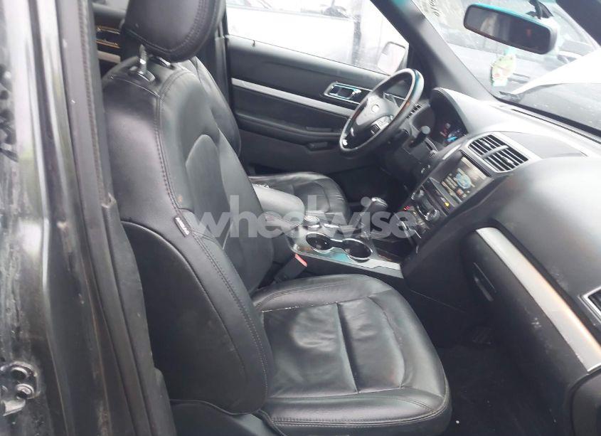 Photo 5 of 2016 Ford Explorer XLT (VIN 1FM5K8D82GGC84761)