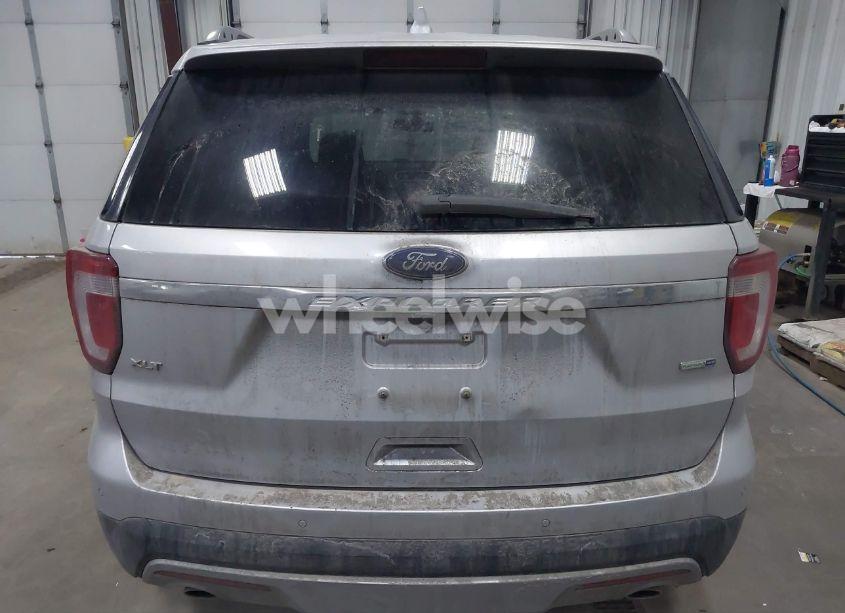 Photo 15 of 2016 Ford Explorer XLT (VIN 1FM5K8D82GGD12266)