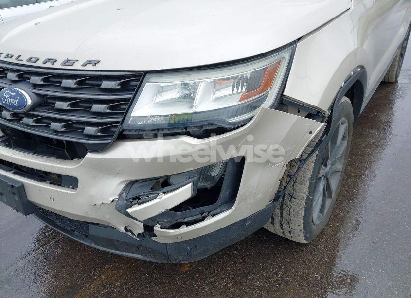 Photo 6 of 2017 Ford Explorer XLT (VIN 1FM5K8D82HGB13073)