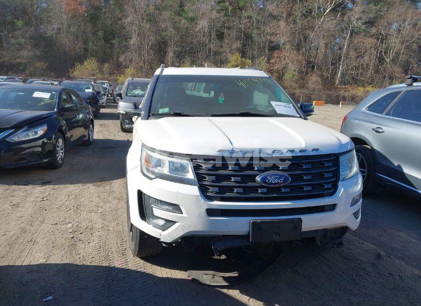 Photo 13 of 2017 Ford Explorer XLT (VIN 1FM5K8D82HGB67926)