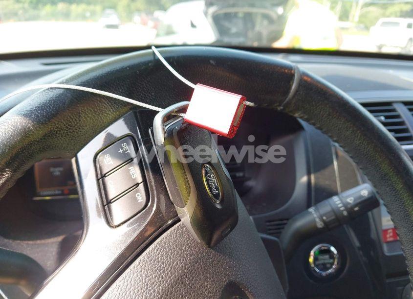 Photo 11 of 2017 Ford Explorer XLT (VIN 1FM5K8D82HGC79240)