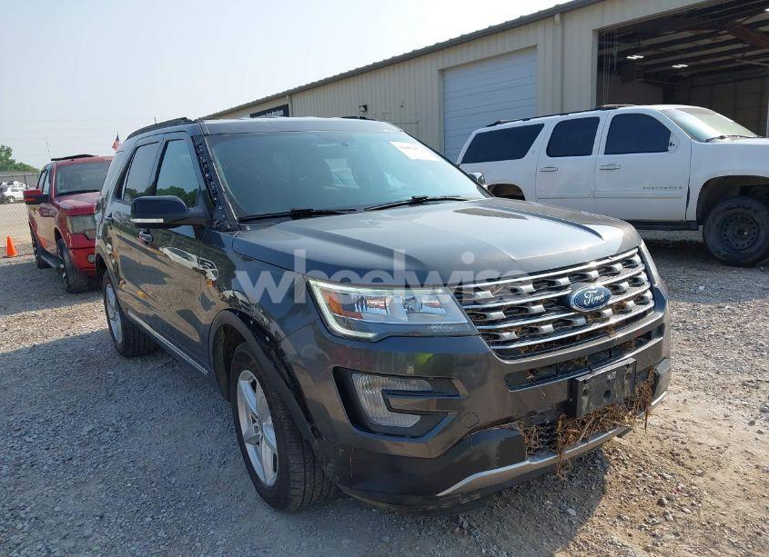 Photo 6 of 2017 Ford Explorer XLT (VIN 1FM5K8D82HGC79240)