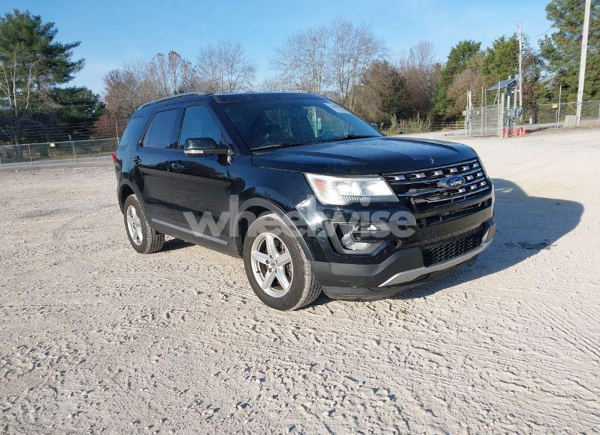 2017 Ford Explorer XLT (VIN 1FM5K8D82HGC80047) main photo