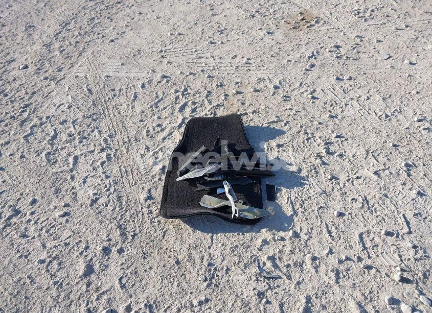 Photo 12 of 2017 Ford Explorer XLT (VIN 1FM5K8D82HGC80047)