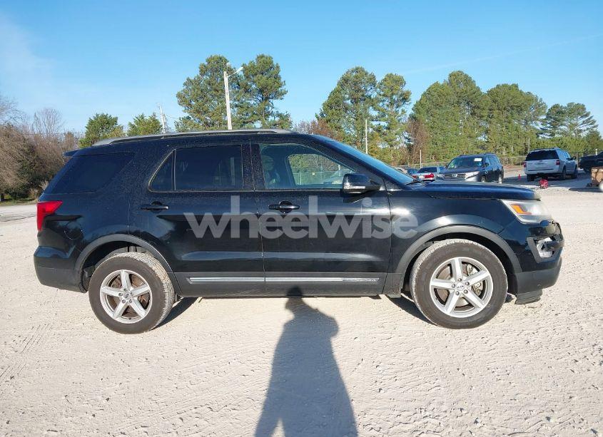 Photo 14 of 2017 Ford Explorer XLT (VIN 1FM5K8D82HGC80047)
