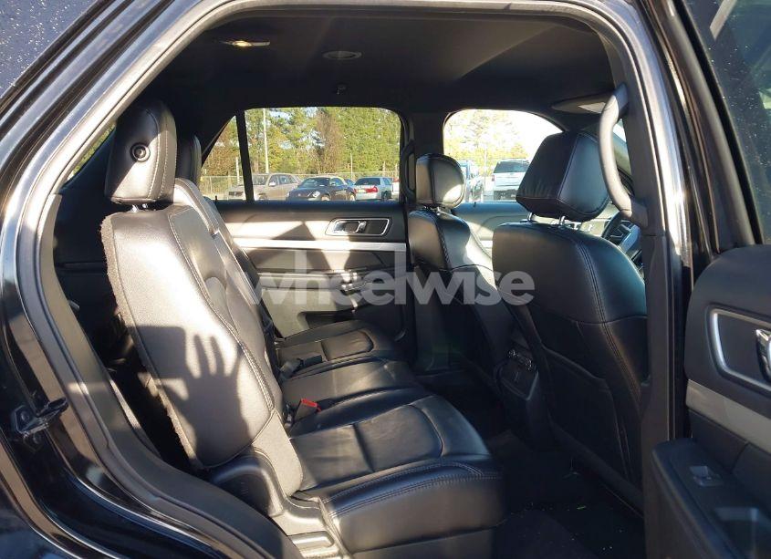 Photo 8 of 2017 Ford Explorer XLT (VIN 1FM5K8D82HGC80047)