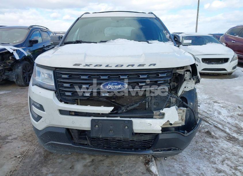Photo 12 of 2017 Ford Explorer XLT (VIN 1FM5K8D82HGC98502)
