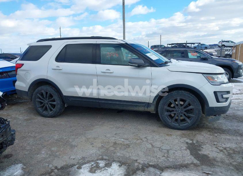 Photo 13 of 2017 Ford Explorer XLT (VIN 1FM5K8D82HGC98502)