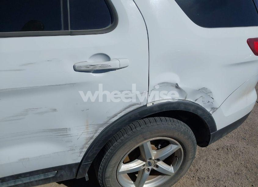 Photo 6 of 2017 Ford Explorer XLT (VIN 1FM5K8D82HGD14455)