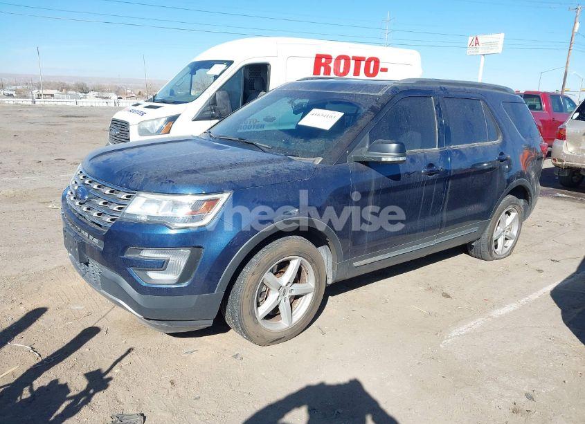 Photo 2 of 2017 Ford Explorer XLT (VIN 1FM5K8D82HGD44541)