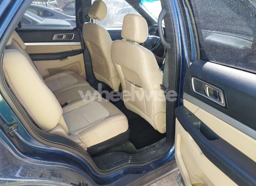 Photo 8 of 2017 Ford Explorer XLT (VIN 1FM5K8D82HGD44541)