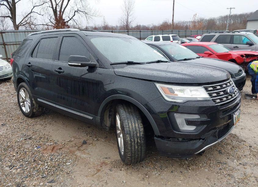 Photo 14 of 2017 Ford Explorer XLT (VIN 1FM5K8D82HGD83064)