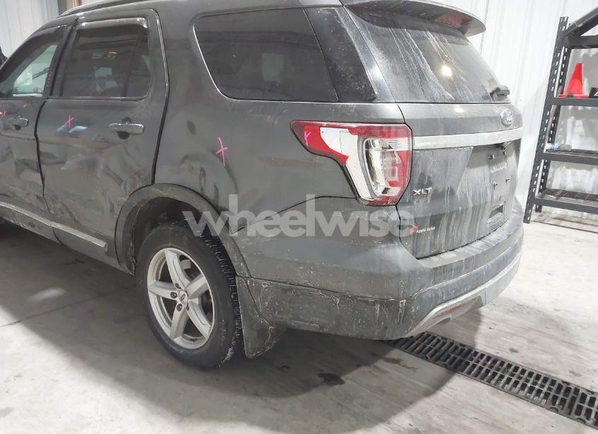 Photo 12 of 2017 Ford Explorer XLT (VIN 1FM5K8D82HGD99443)