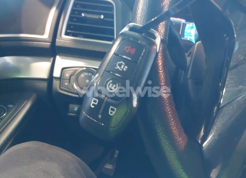 Photo 11 of 2017 Ford Explorer XLT (VIN 1FM5K8D82HGE17391)