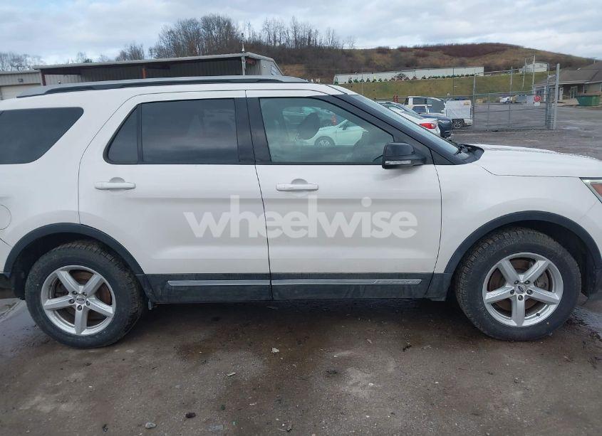 Photo 14 of 2017 Ford Explorer XLT (VIN 1FM5K8D82HGE31579)