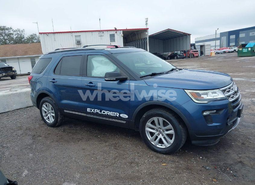 Photo 13 of 2018 Ford Explorer XLT (VIN 1FM5K8D82JGA01444)