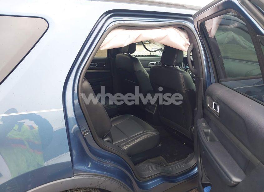 Photo 8 of 2018 Ford Explorer XLT (VIN 1FM5K8D82JGA01444)